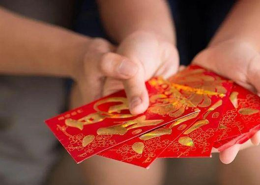 關懷員工父母，為員工父母設置關懷金制度